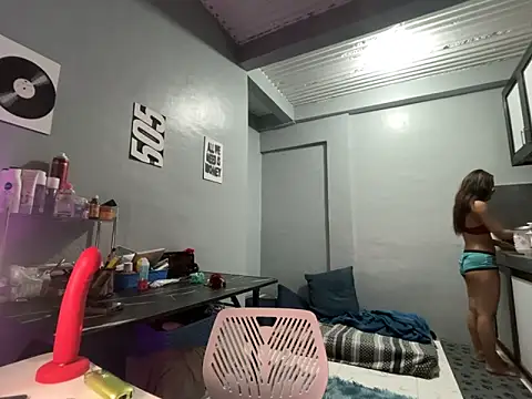 PinayLina18 online show from 03.30.26