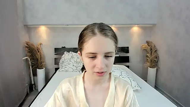 Camilla Kelly online show from 10.31.25