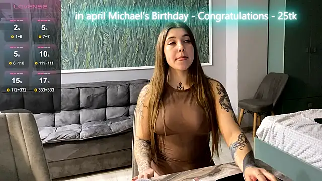 Snapshot of VelvetMiley chatting on 04.18.26 VelvetMiley online show from 04.18.26