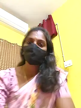 Snapshot of Honey_rosetamil chatting on 11.07.25 Honey rosetamil online show from 11.07.25