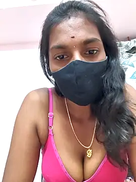 Snapshot of Honey_rosetamil chatting on 12.14.25 Honey rosetamil online show from 12.14.25