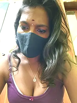 Snapshot of Honey_rosetamil chatting on 02.17.26 Honey rosetamil online show from 02.17.26