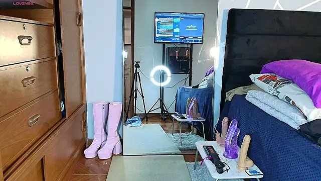 karlamoon23 online show from 04.01.26