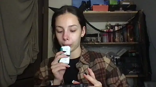 Yuna5343 online show from 11.04.25