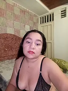 Snapshot of Paolasuj87_rummber9 chatting on 09.18.25 Paolasuj87 rummber9 online show from 09.18.25