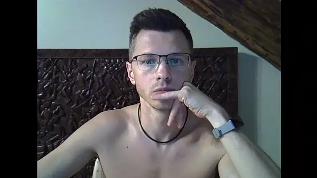 BehindBlueEyesss online show from 10.06.25