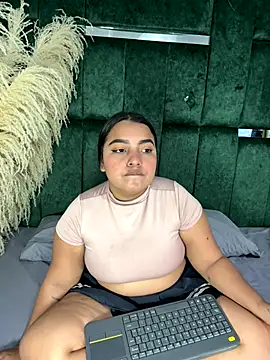 Chloe jackson25 online show from 11.12.25