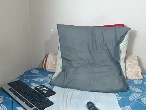 Snapshot of _SweetLips_ chatting on 05.28.26 SweetLips online show from 05.28.26