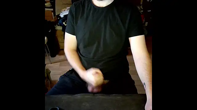 Snapshot of _SpicyStuff_@xh chatting on 12.04.25 SpicyStuff xh online show from 12.04.25