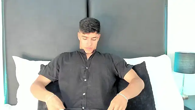 Snapshot of JacobBikerr chatting on 09.24.25 JacobBikerr online show from 09.24.25