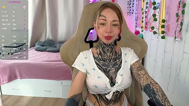 bunnykellyyy online show from 04.13.26