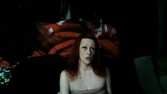 Snapshot of Splash_Queen420 chatting on 10.20.25 Splash Queen420 online show from 10.20.25