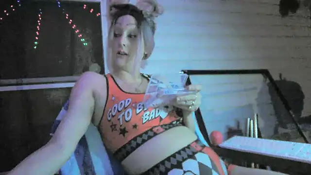 Snapshot of Splash_Queen420 chatting on 06.14.26 Splash Queen420 online show from 06.14.26