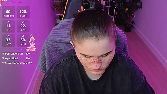 Snapshot of Dark_Shine chatting on 02.22.26 Dark Shine online show from 02.22.26