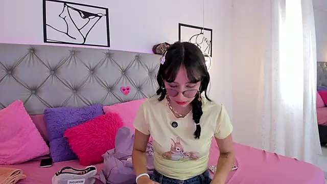 Naughty Couple83 online show from 03.19.26