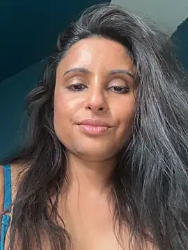 Snapshot of Angelaarayexx chatting on 05.23.26 Angelaarayexx online show from 05.23.26