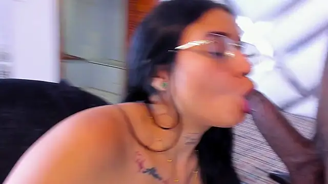 Snapshot of LadyandMaverick chatting on 12.14.25 LadyandMaverick online show from 12.14.25