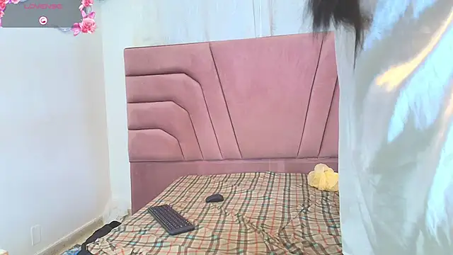 Snapshot of LadyandMaverick chatting on 03.17.26 LadyandMaverick online show from 03.17.26