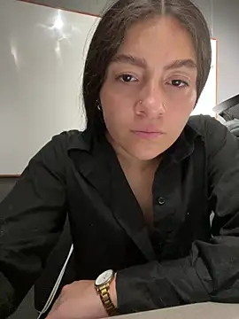 Alyha Cortes online show from 09.15.25