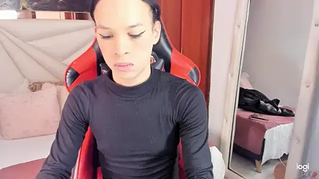 Snapshot of sara_slut21 chatting on 01.07.25 sara slut21 online show from 01.07.25