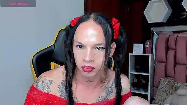 Snapshot of sara_slut21 chatting on 03.07.25 sara slut21 online show from 03.07.25