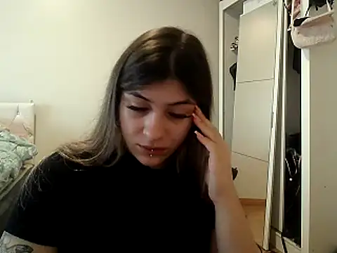Snapshot of Becca_B chatting on 05.08.26 Becca B online show from 05.08.26
