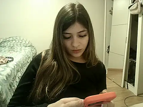 Snapshot of Becca_B chatting on 05.10.26 Becca B online show from 05.10.26