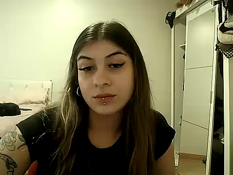 Snapshot of Becca_B chatting on 06.03.26 Becca B online show from 06.03.26