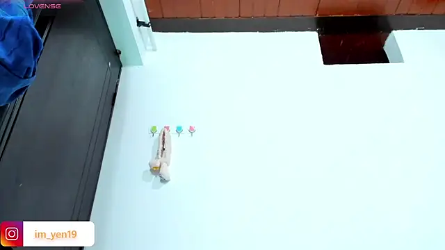 Snapshot of adahraa_younng chatting on 02.04.26 adahraa younng online show from 02.04.26