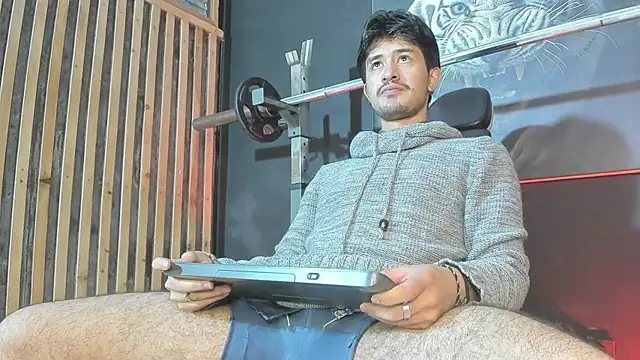 DimitriDeluxe online show from 12.17.25