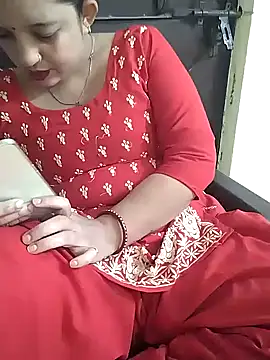 Snapshot of Diya-Sharmaa chatting on 10.06.25 Diya-Sharmaa online show from 10.06.25