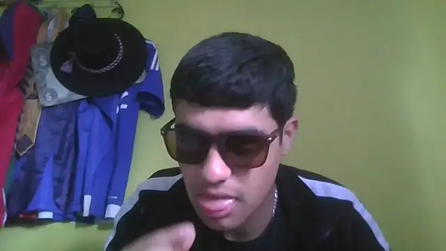 Snapshot of juanfritaa21 chatting on 10.05.25 juanfritaa21 online show from 10.05.25