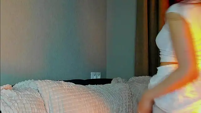 Forever Smiler online show from 09.14.25