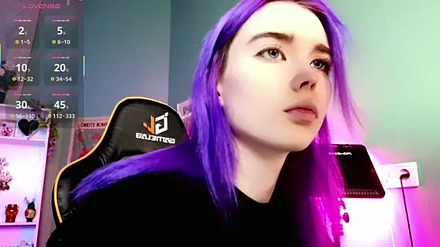 Kiara Dream online show from 11.17.25