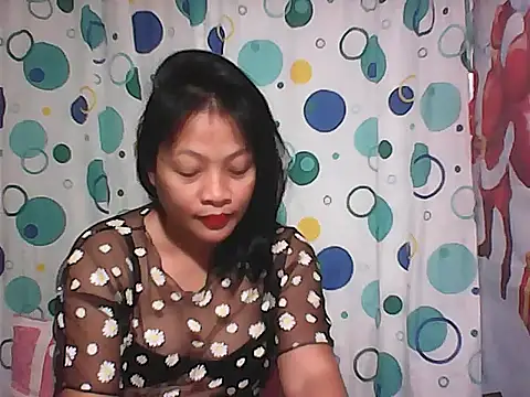 Snapshot of HottyElle chatting on 03.24.26 HottyElle online show from 03.24.26