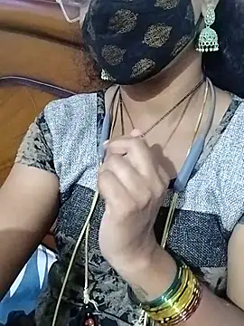 Snapshot of Varsha21 chatting on 09.18.25 Varsha21 online show from 09.18.25