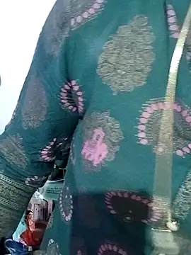 Snapshot of Varsha21 chatting on 09.29.25 Varsha21 online show from 09.29.25