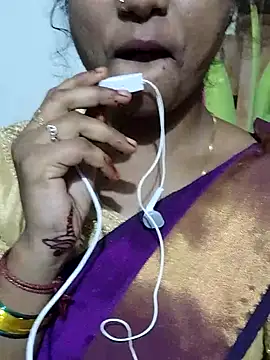 Snapshot of Varsha21 chatting on 10.02.25 Varsha21 online show from 10.02.25