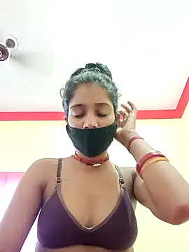 Snapshot of Basanti_143 chatting on 10.17.25 Basanti 143 online show from 10.17.25