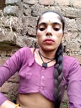 Snapshot of Sonam_mehta chatting on 10.05.25 Sonam mehta online show from 10.05.25
