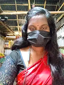 Snapshot of Tamildivya18 chatting on 09.23.25 Tamildivya18 online show from 09.23.25