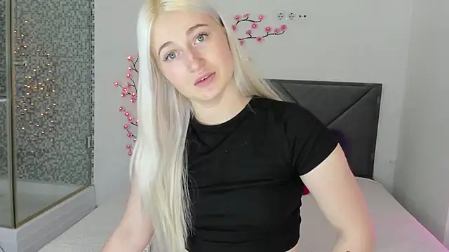 HollyTailors online show from 02.26.26