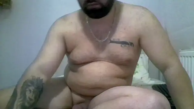 Snapshot of hardick582 chatting on 10.30.25 hardick582 online show from 10.30.25