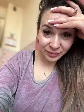 iSelena online show from 03.03.26