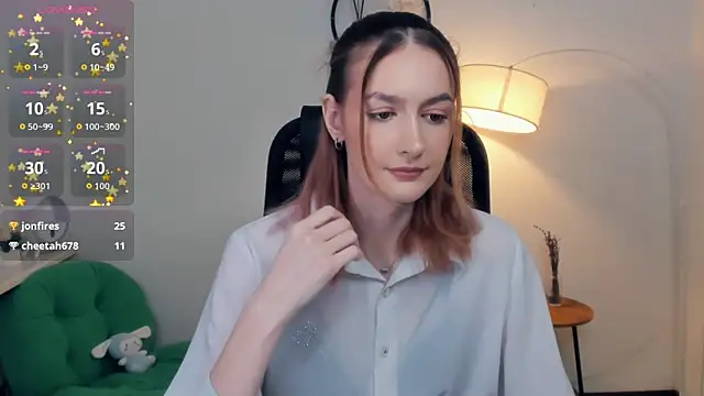 Snapshot of EasterBlink chatting on 01.17.26 EasterBlink online show from 01.17.26