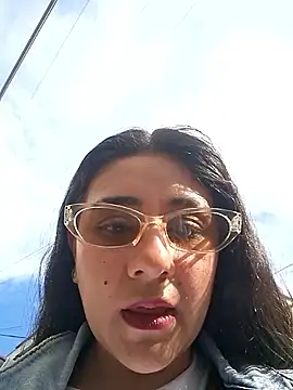 Snapshot of CAROLINE__07 chatting on 09.10.25 CAROLINE 07 online show from 09.10.25