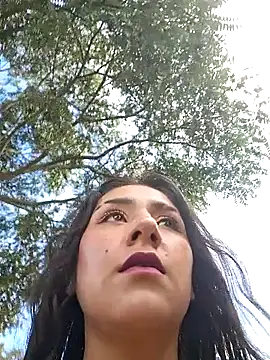 Snapshot of CAROLINE__07 chatting on 09.12.25 CAROLINE 07 online show from 09.12.25