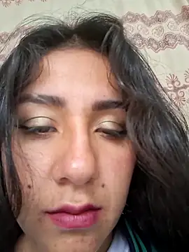 CAROLINE  07 online show from 11.28.25