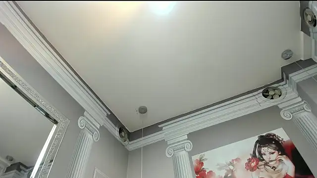 Snapshot of naughty_milf4u_ chatting on 10.28.25 naughty milf4u  online show from 10.28.25