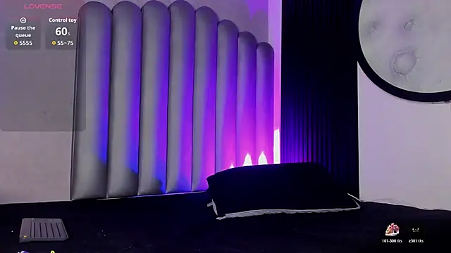  Leohot  online show from 11.30.25